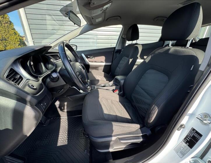 KIA Ceed 11