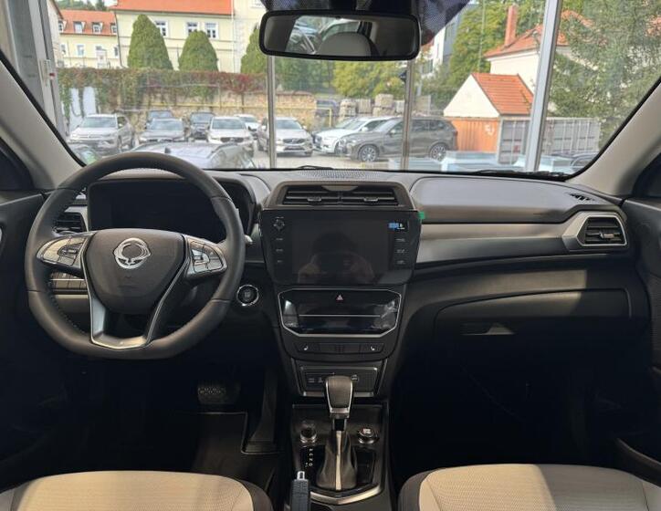 SsangYong Tivoli 12