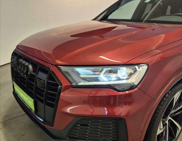 Audi Q7 14