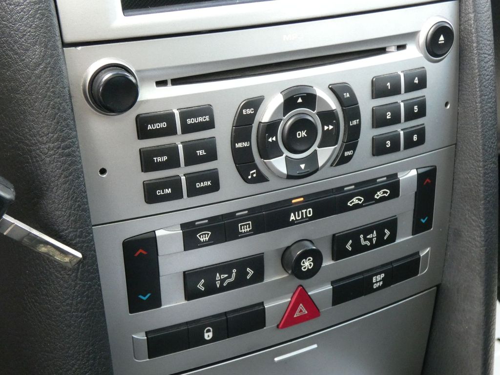 Peugeot 407