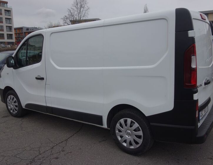 Opel Vivaro 11