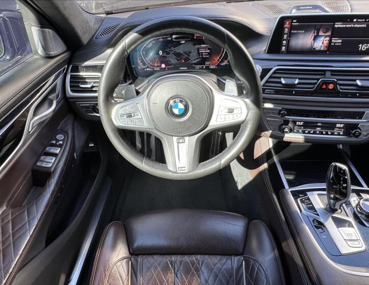 BMW Řada 7 15