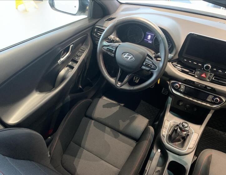 Hyundai i30 18