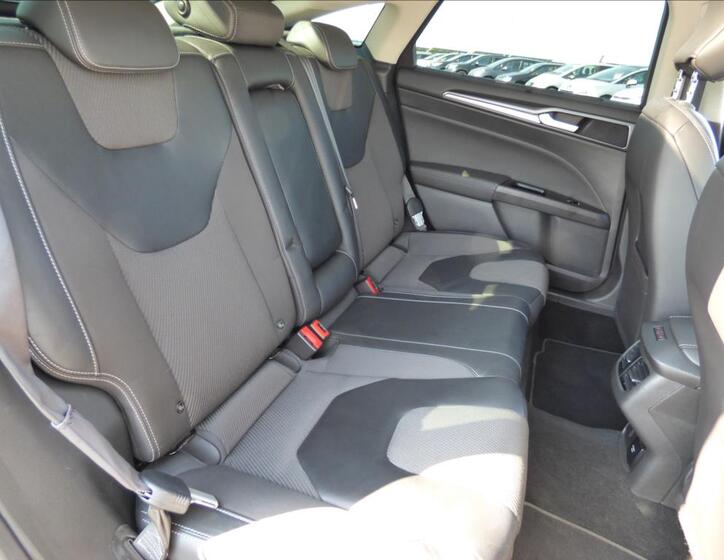 Ford Mondeo 61