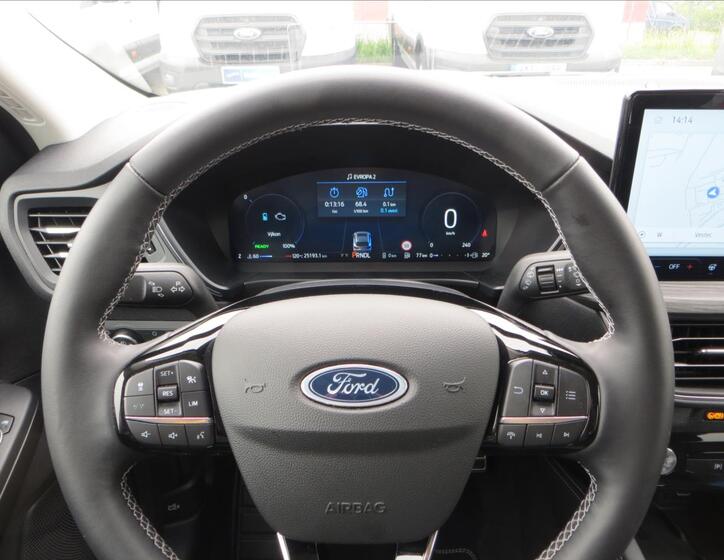 Ford Kuga 24