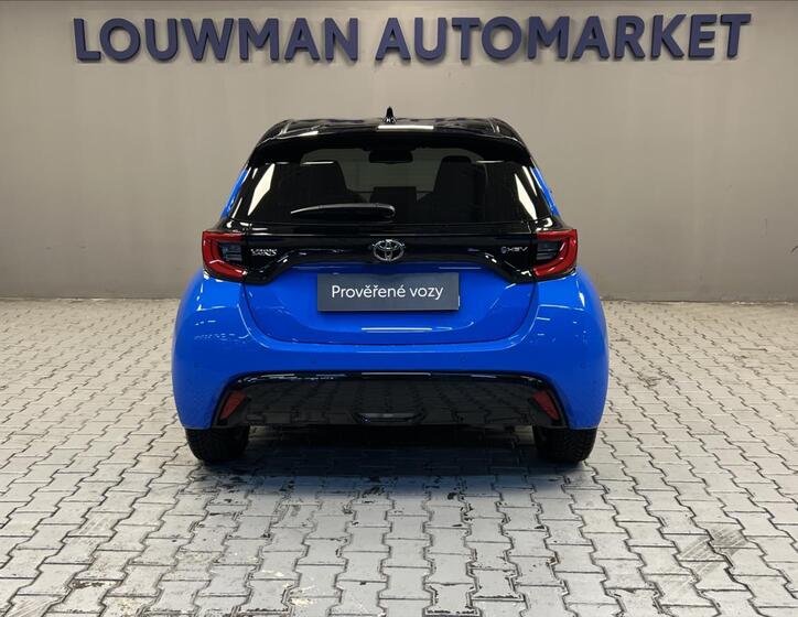 Toyota Yaris 16