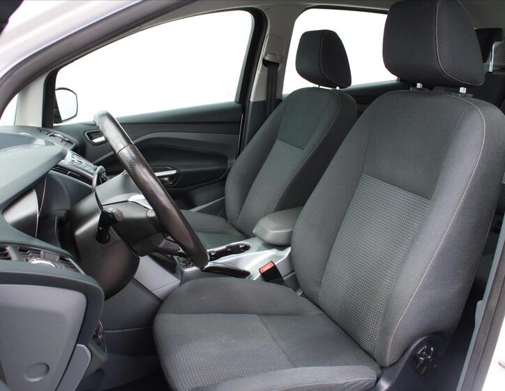 Ford C-MAX 9