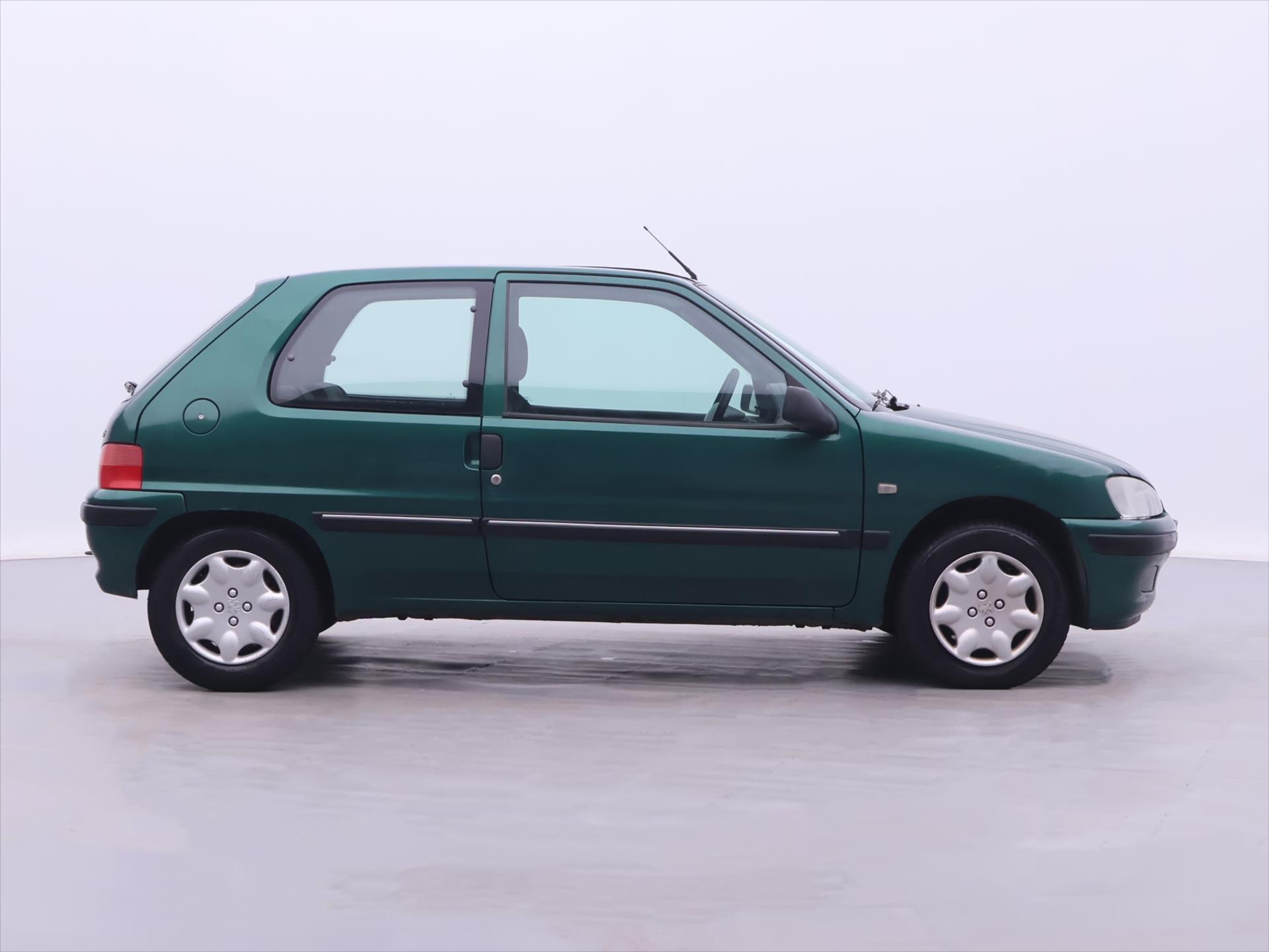 Peugeot 106