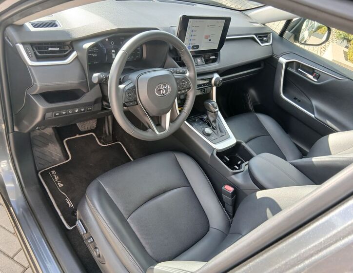Toyota RAV4 11