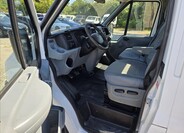 Ford Transit 9