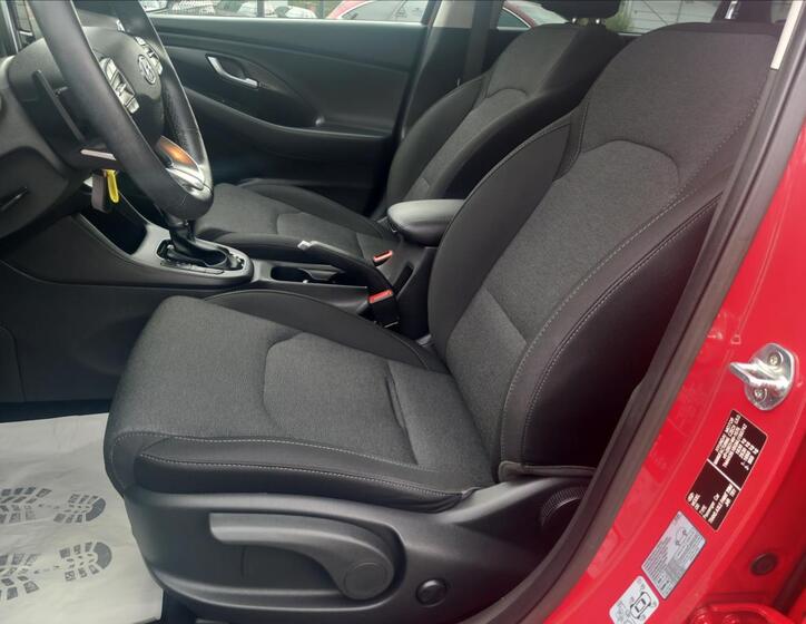 Hyundai i30 17