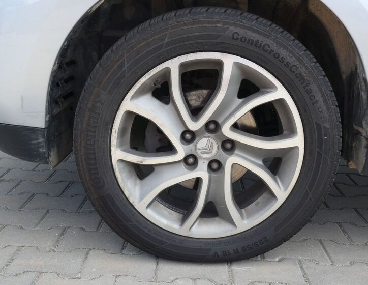 Citroën C-Crosser 11