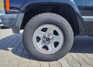 Jeep Cherokee 22