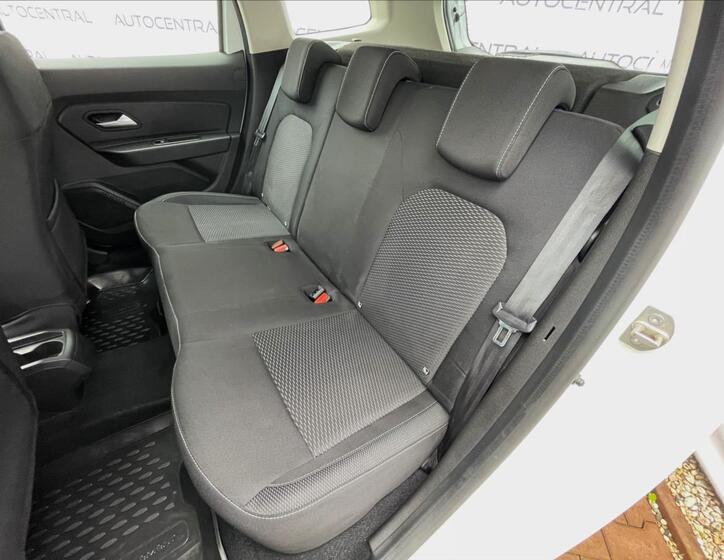Dacia Duster 21
