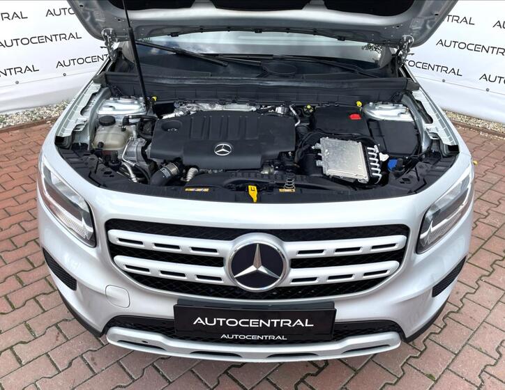 Mercedes-Benz GLB 8