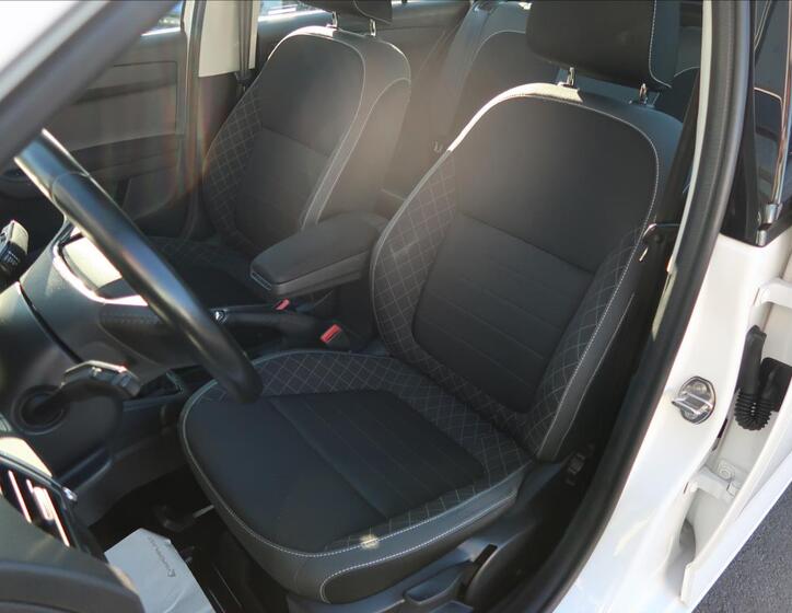 Škoda Fabia 10