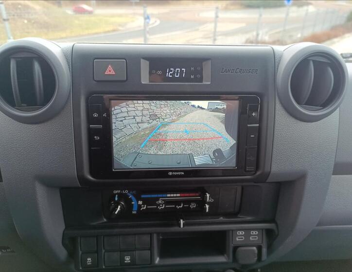 Toyota Land Cruiser 23