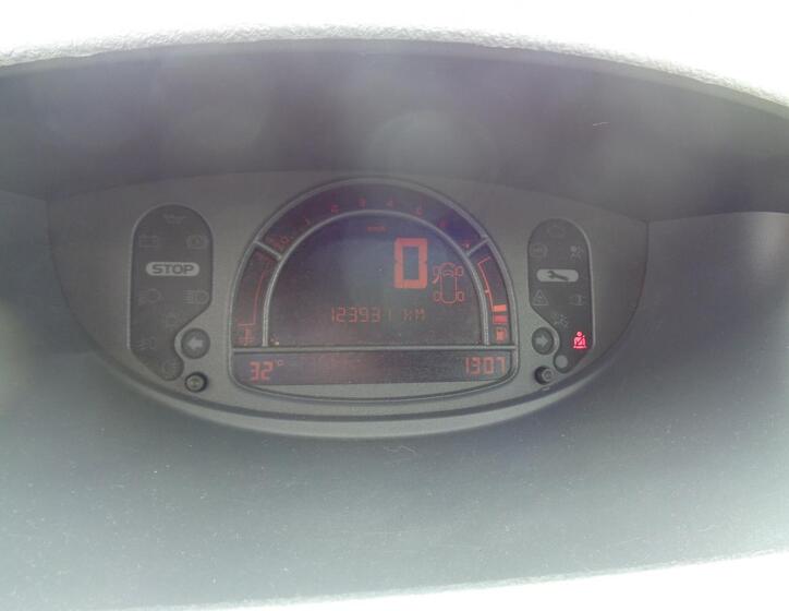 Renault Modus 8