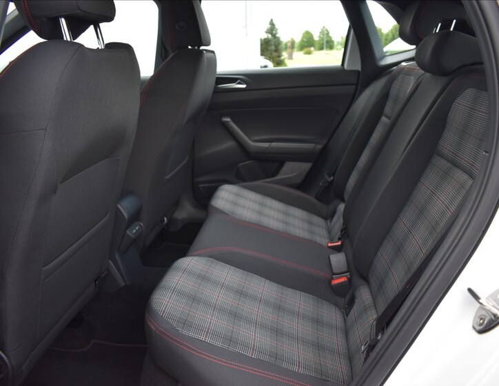 Volkswagen Polo 14