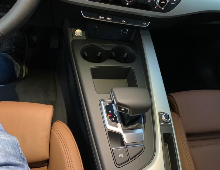 Audi A4 14