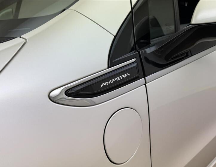 Opel Ampera 38