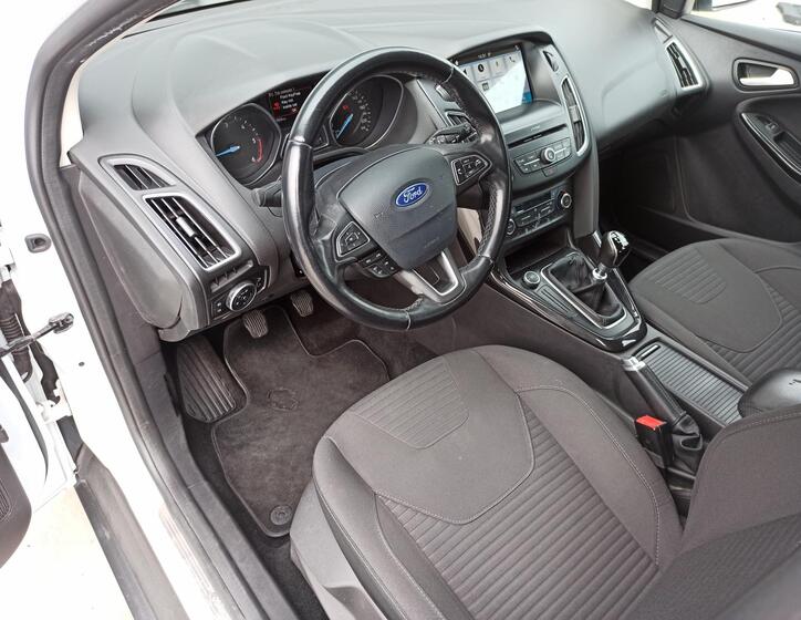 Ford Focus 15