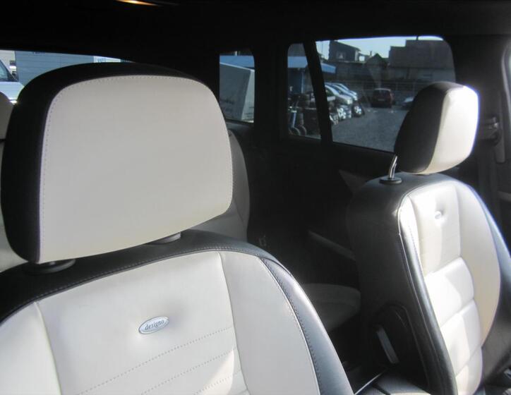 Mercedes-Benz GLK 23