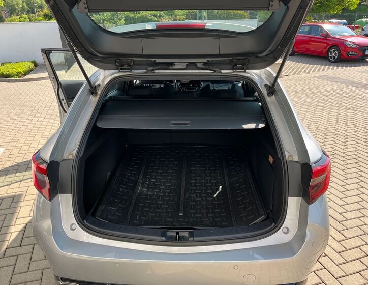 Toyota Corolla 32