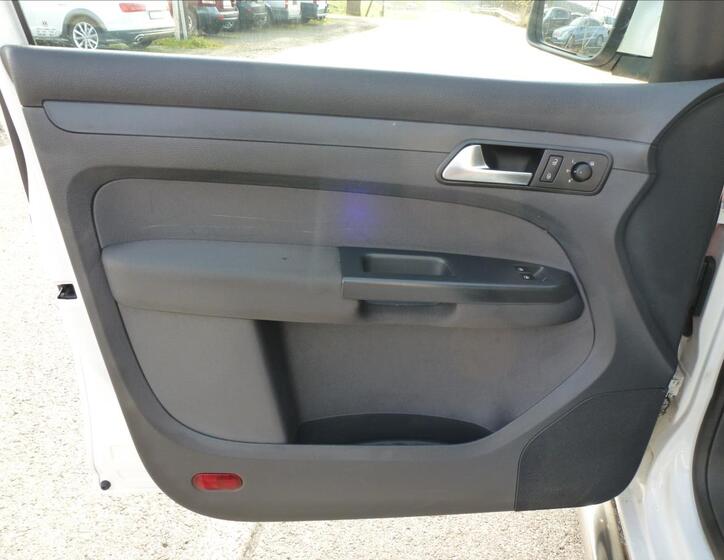 Volkswagen Caddy 13