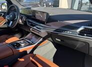 BMW X7 14