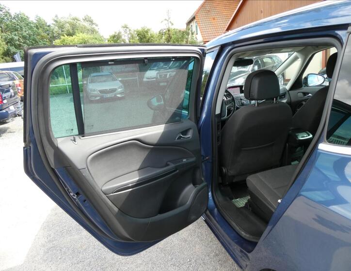 Opel Zafira 21