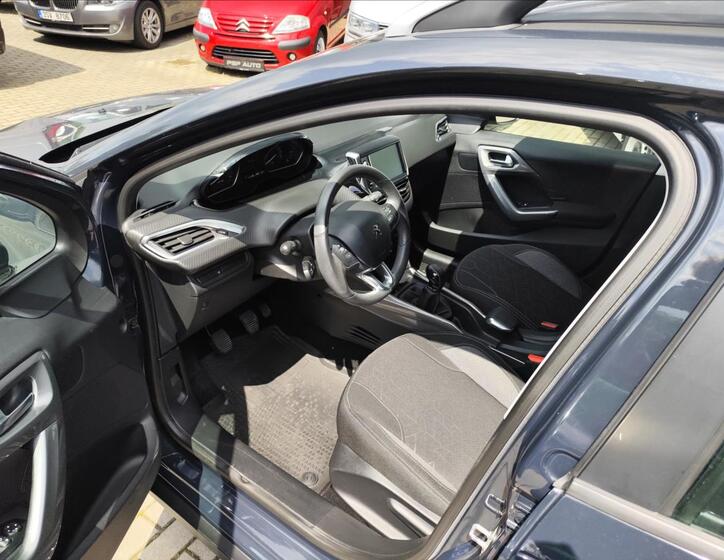 Peugeot 2008 10
