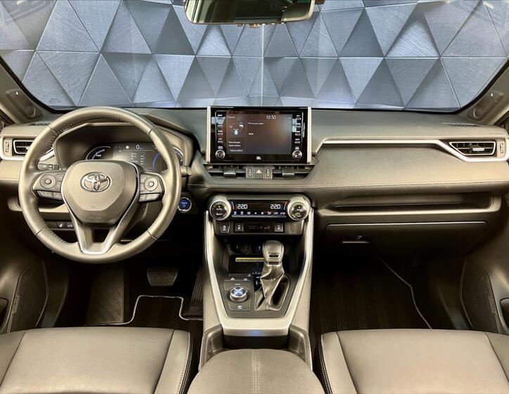 Toyota RAV4 10