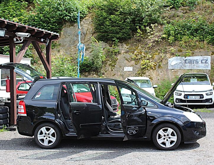 Opel Zafira 22