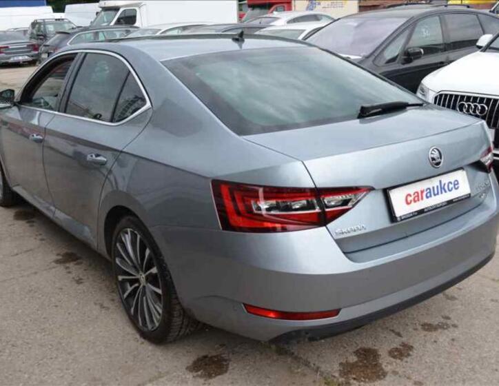 Škoda Superb 6