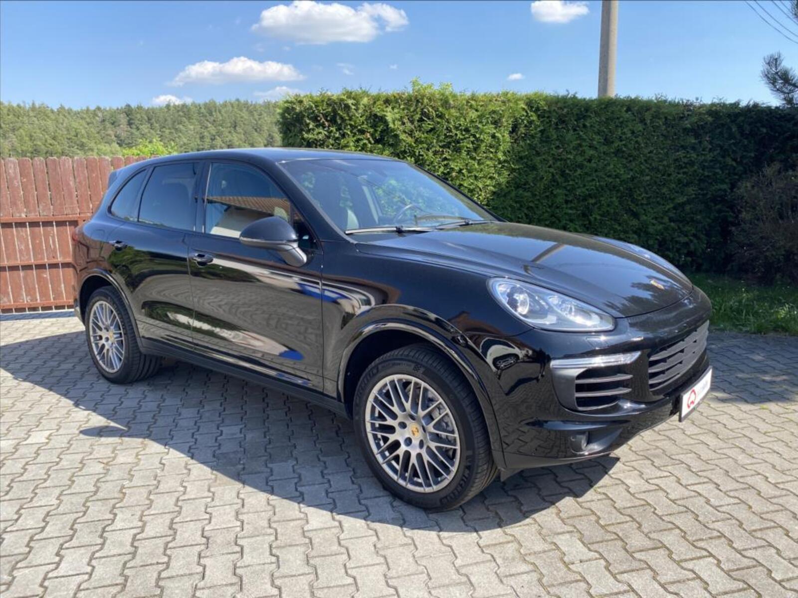 Porsche Cayenne 7