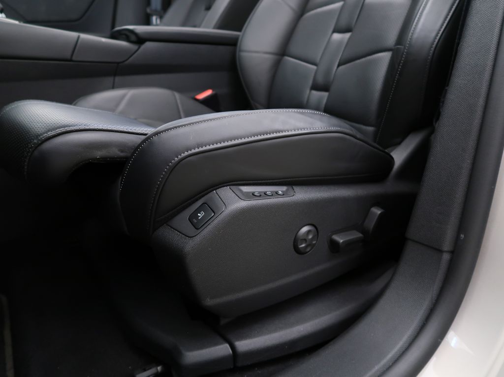 DS Automobiles DS7 Crossback