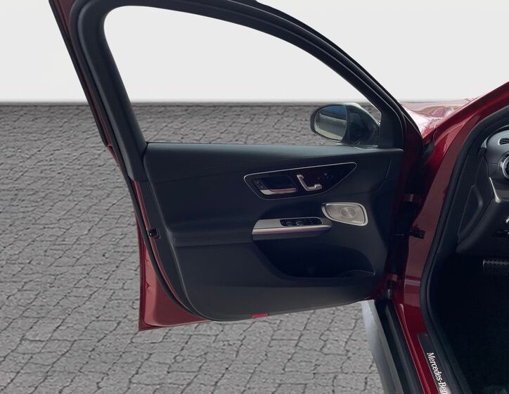 Mercedes-Benz GLC 9