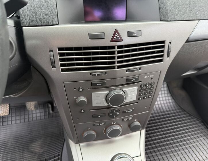 Opel Astra 12