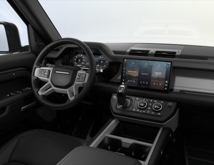 Land Rover Defender 6