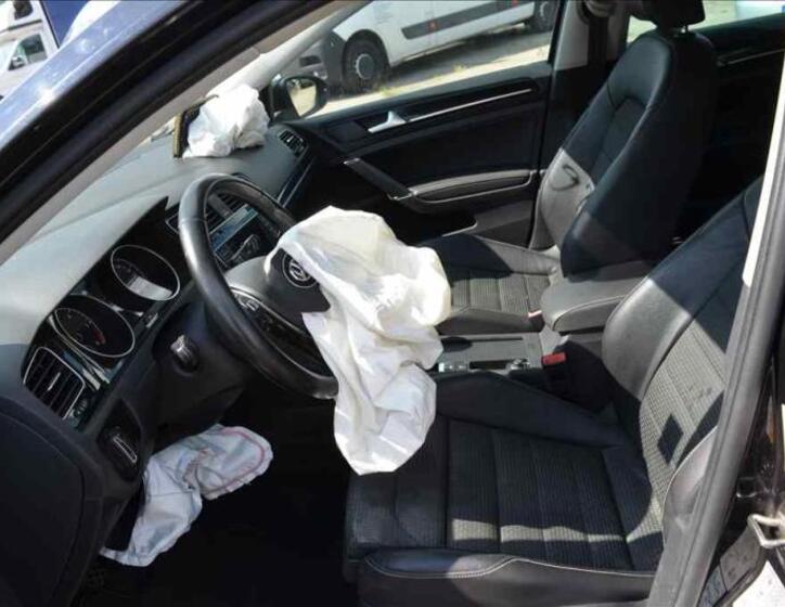 Volkswagen Golf 19