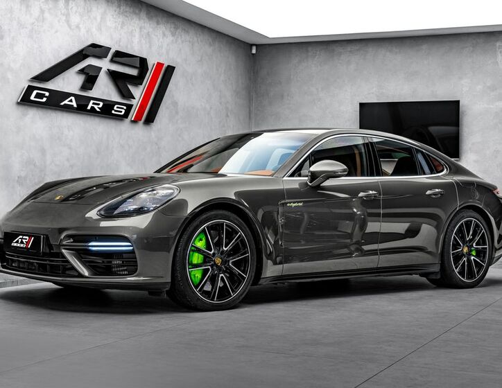Porsche Panamera 1
