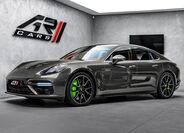 Porsche Panamera 1