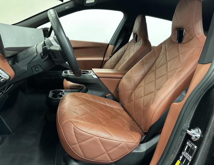 BMW iX 6