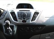 Ford Tourneo Custom 12