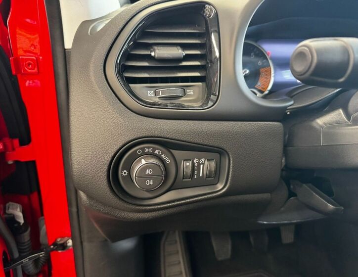 Jeep Renegade 16