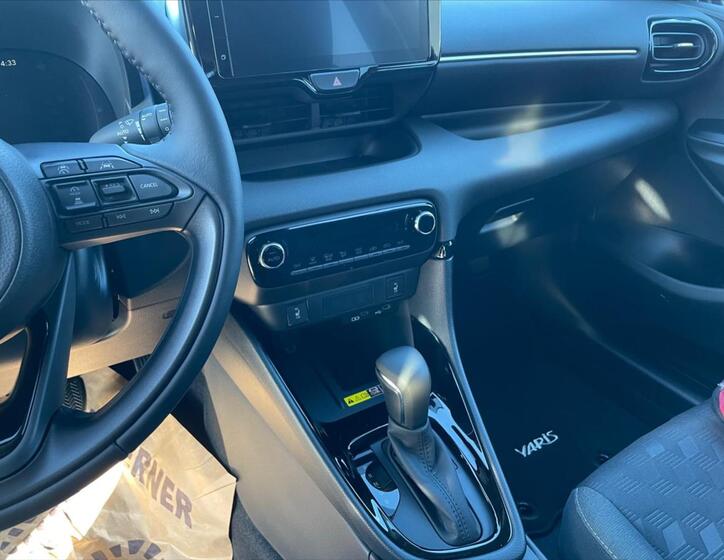 Toyota Yaris 7