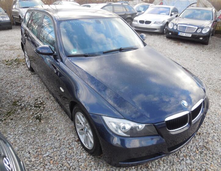BMW Řada 3 2