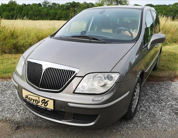 Lancia Phedra 22