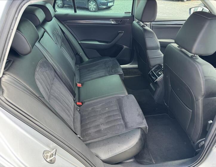 Škoda Superb 11